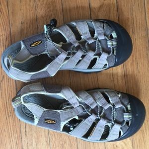 Keen whisper water shoes